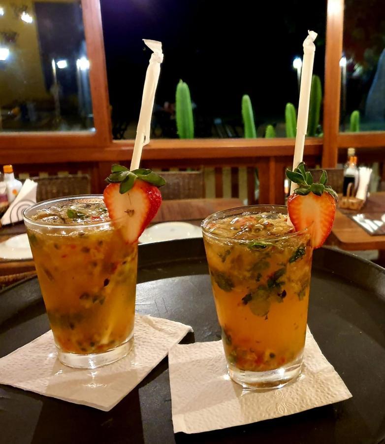 Pousada E Restaurante O Pescador Abraão Buitenkant foto